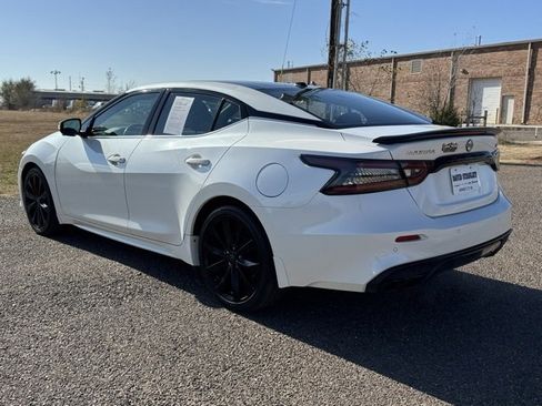 Used 2023 Nissan Maxima SR w/ Sport Mat Group image 4