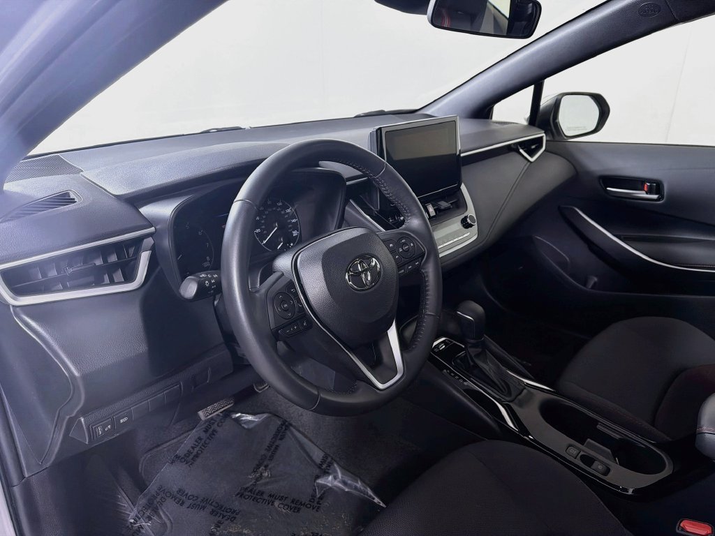Used 2023 Toyota Corolla SE w/ Carpet Mat Package (TMS) FWD image 10