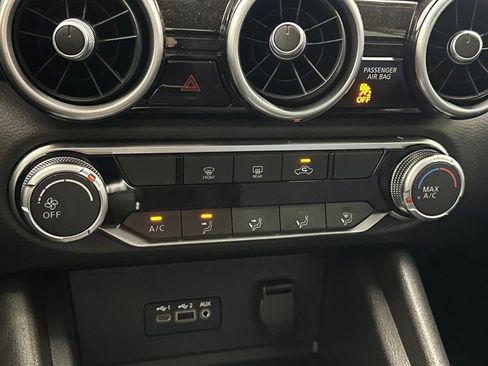 Used 2022 Nissan Sentra SV w/ Trunk Package FWD image 18