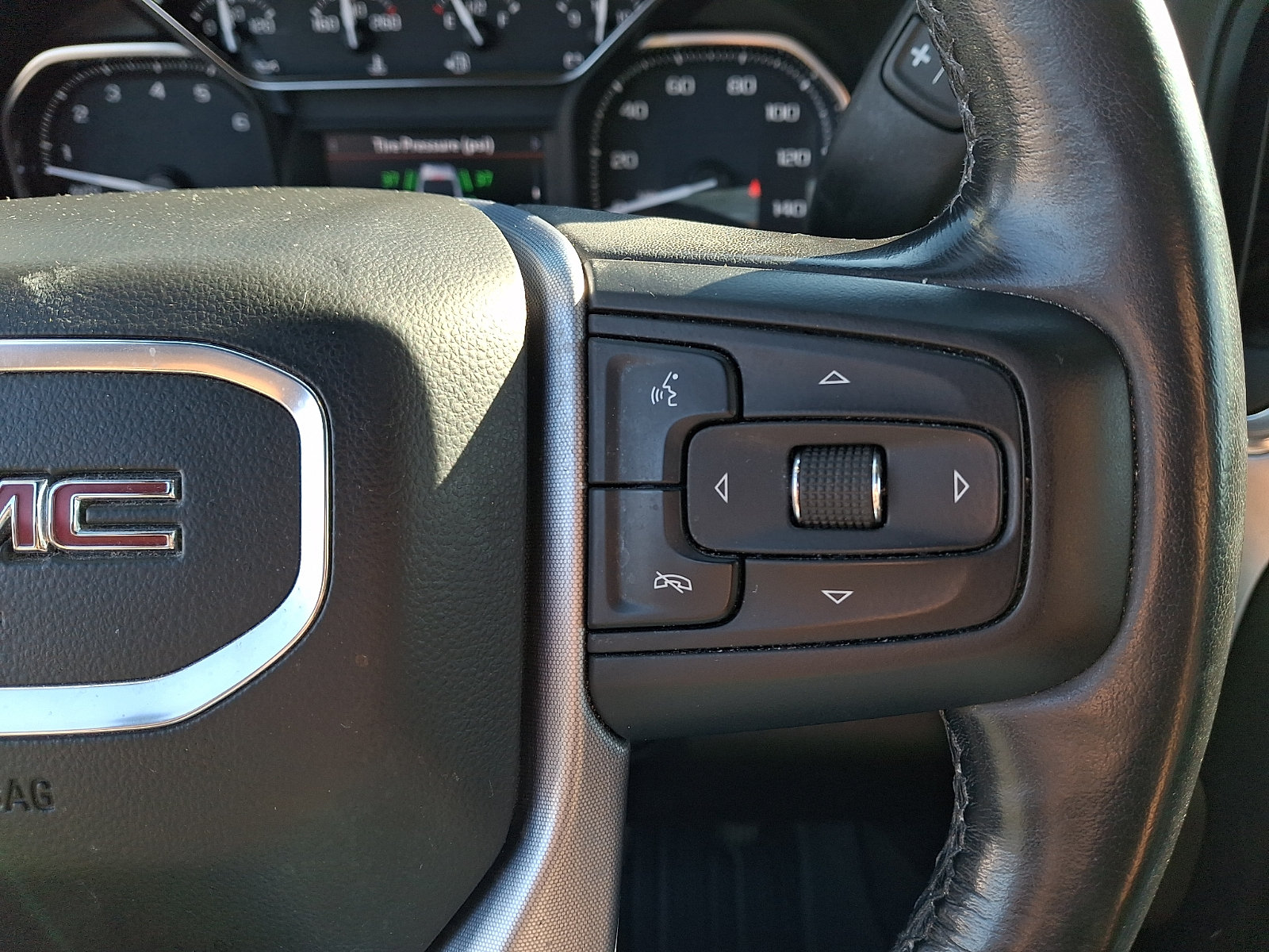 Used 2020 GMC Sierra 1500 Elevation w/ Elevation Value Package AWD/4WD image 23