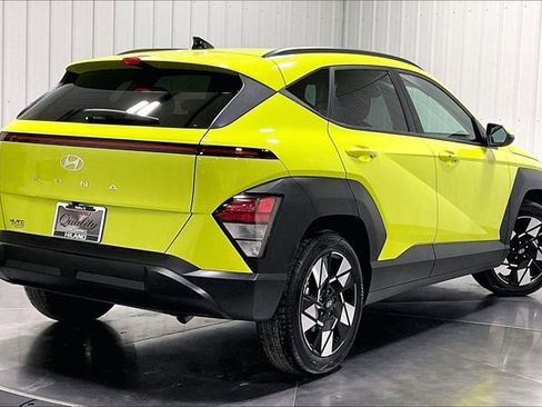 Used 2025 Hyundai Kona SEL image 13