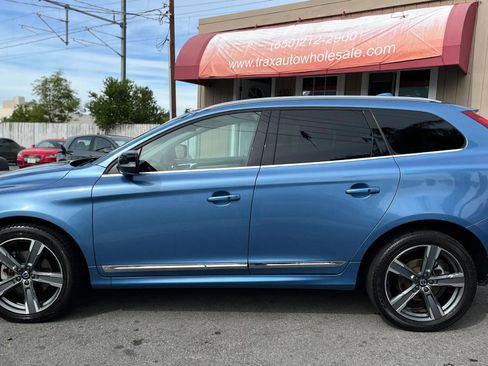 Used 2017 Volvo XC60 T5 Dynamic w/ Preferred Option Package image 4