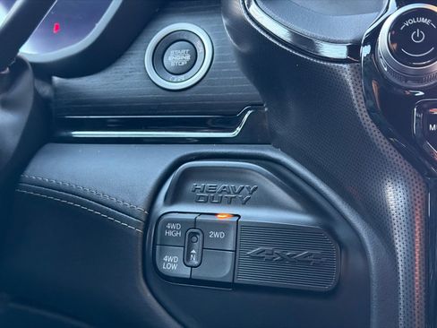 Used 2023 RAM 2500 Limited image 30