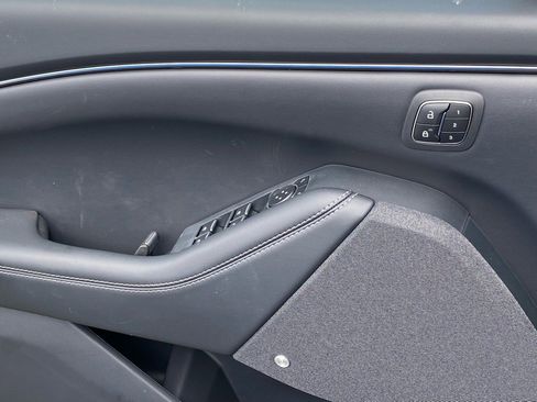 New 2025 Ford Mustang Mach-E Premium image 13