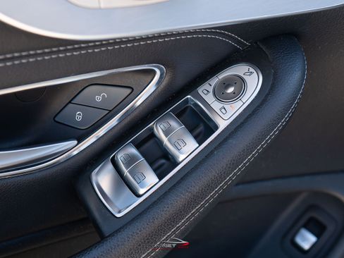 Used 2018 Mercedes-Benz C 300 4MATIC Cabriolet image 32