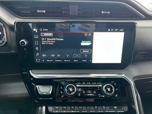 Used 2024 GMC Sierra 1500 Denali AWD/4WD image 18