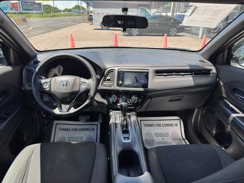 Used 2021 Honda HR-V Sport image 31