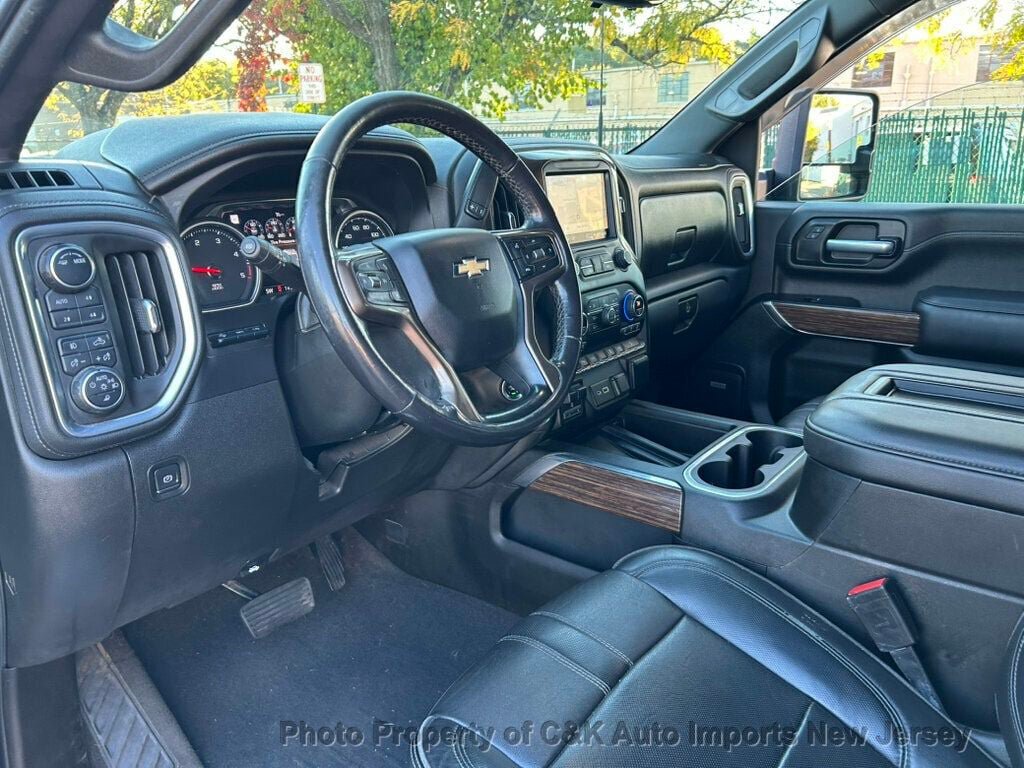 Used 2021 Chevrolet Silverado 2500 High Country w/ Technology Package AWD/4WD image 26