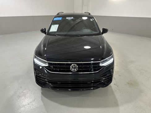 Certified 2023 Volkswagen Tiguan SE R-Line image 3