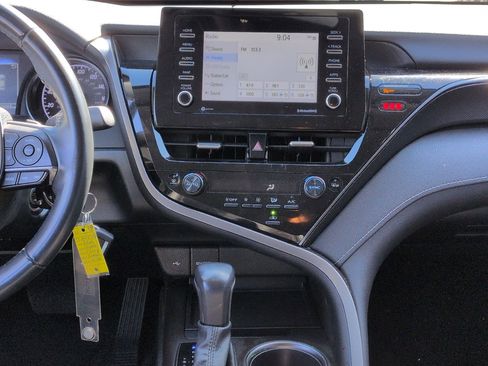 Used 2023 Toyota Camry SE image 28