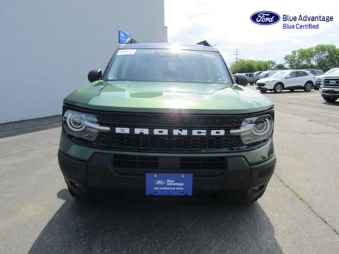 Certified 2025 Ford Bronco Sport Outer Banks w/ Outer Banks Tech Package+ AWD/4WD image 11