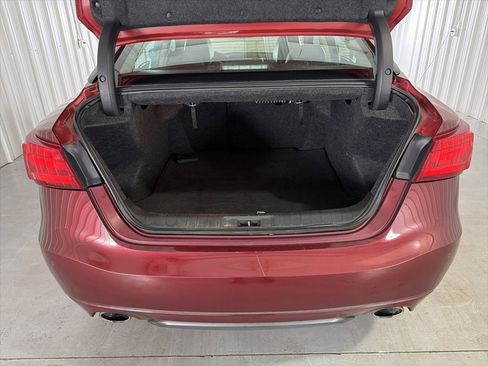Used 2017 Nissan Maxima SR image 7