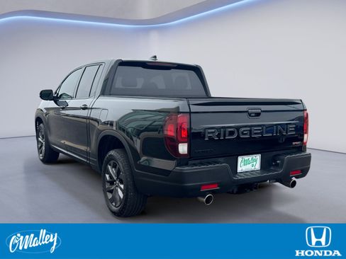 Certified 2025 Honda Ridgeline Sport image 3