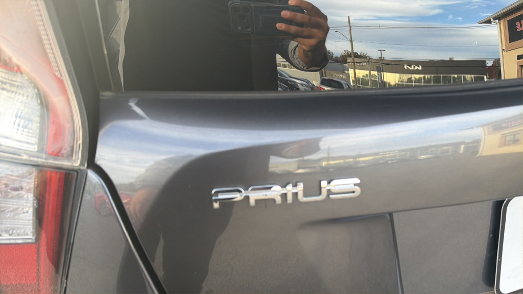Used 2018 Toyota Prius Two w/ Prius Two Safety Plus Package FWD image 34
