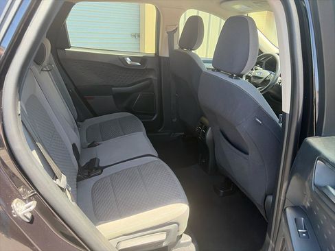 Used 2020 Ford Escape SE FWD image 17