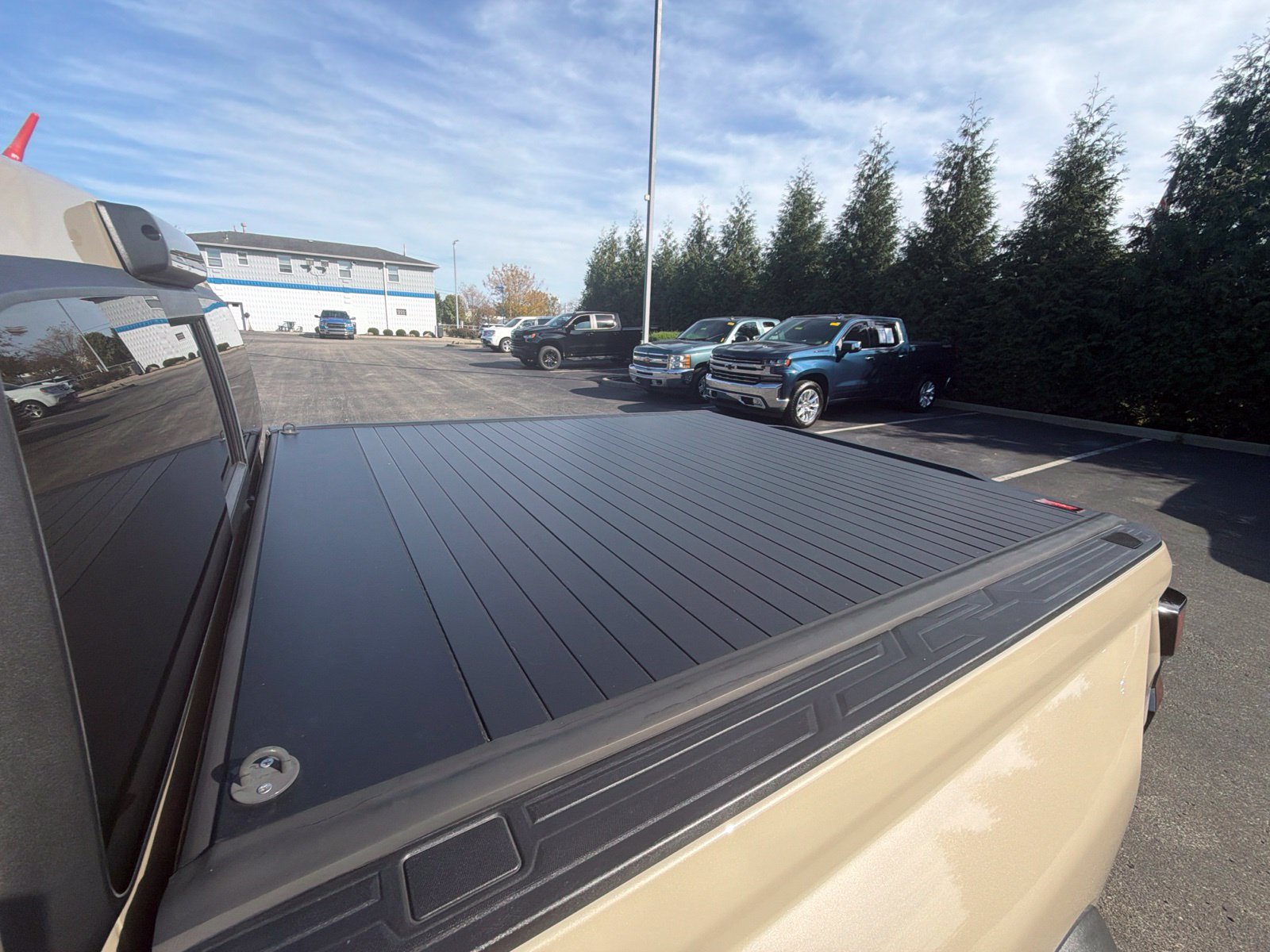 Used 2024 Chevrolet Colorado Trail Boss w/ LPO, Dark Essentials Package AWD/4WD image 25