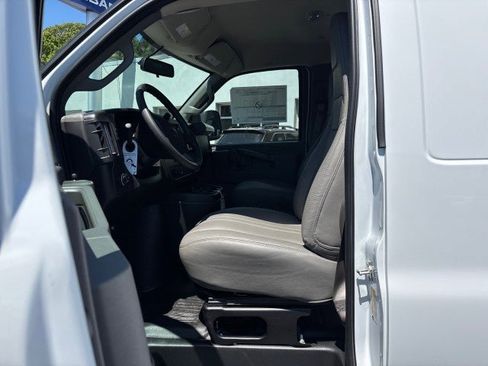 New 2026 GMC Savana 2500 w/ Driver Convenience Package RWD image 12