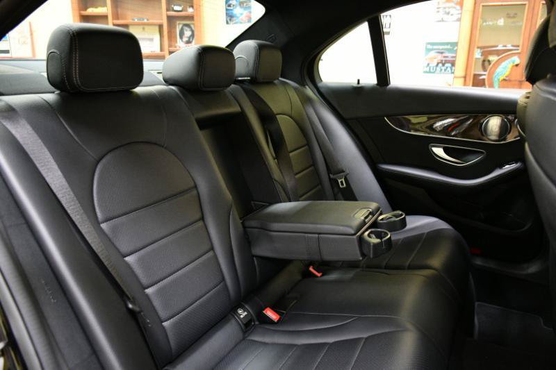 Used 2019 Mercedes-Benz C 300 4MATIC Sedan image 52