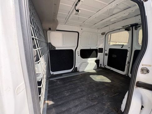 Used 2015 Chevrolet City Express LS image 26