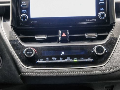Used 2021 Toyota Corolla SE FWD image 16