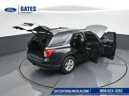 Used 2022 Ford Explorer XLT w/ Equipment Group 202A AWD/4WD image 58