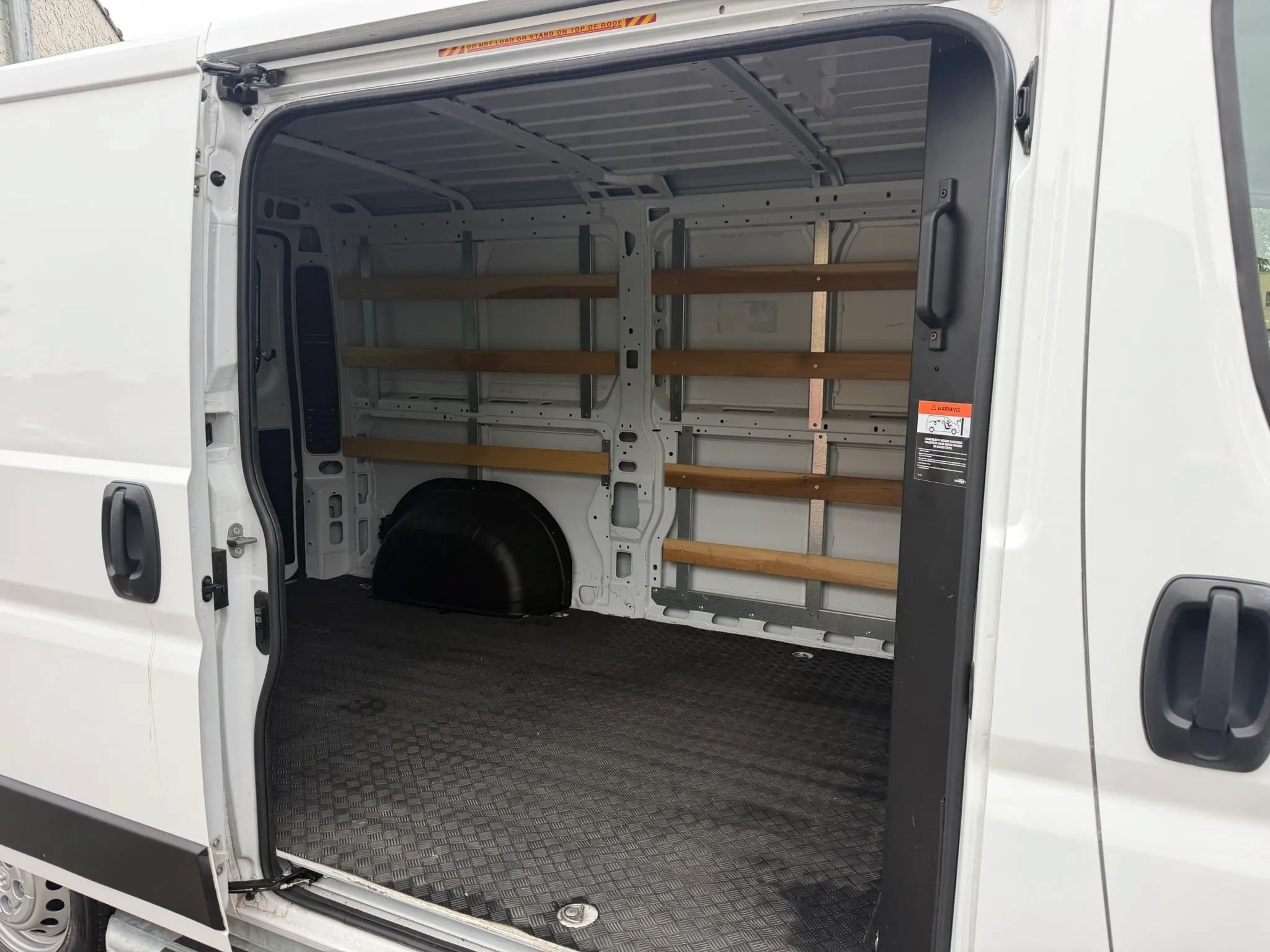 Used 2025 RAM ProMaster 2500 w/ U-Haul Equipment Group FWD image 29