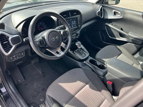 Used 2020 Kia Soul S FWD image 15