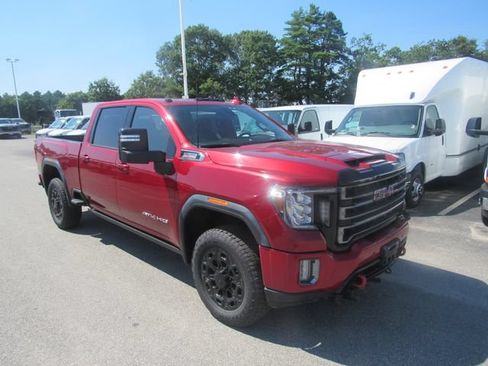 Certified 2022 GMC Sierra 3500 AT4 w/ AT4 Preferred Package AWD/4WD image 4