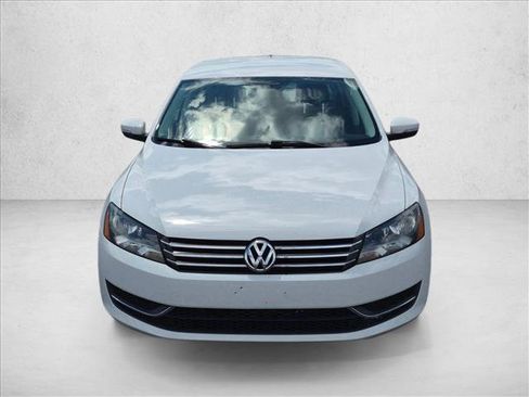 Used 2013 Volkswagen Passat 2.5 SE FWD image 2