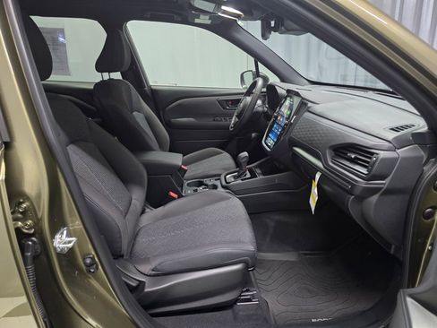 Certified 2025 Subaru Forester Premium image 5