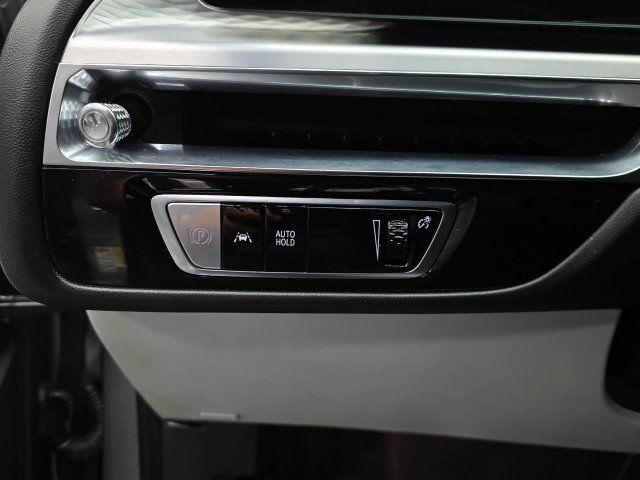 Used 2024 Cadillac Lyriq Luxury w/ LPO, Floor Liner Package AWD/4WD image 32
