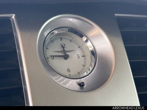 Used 2005 Chrysler 300 C w/ Protection Group II image 25