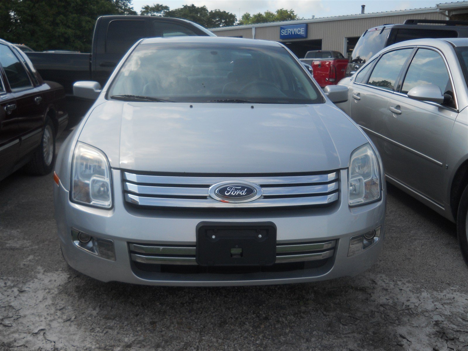 Used 2006 Ford Fusion SEL FWD image 2