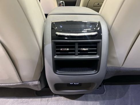 Certified 2024 Cadillac XT5 Premium Luxury w/ Technology Package FWD image 21