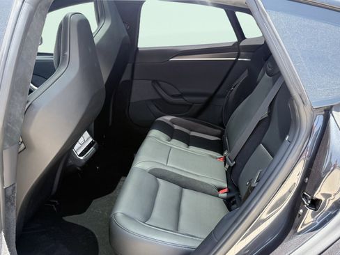Used 2025 Tesla Model S Plaid AWD/4WD image 32