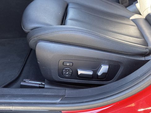 Used 2021 BMW 330i xDrive Sedan image 10