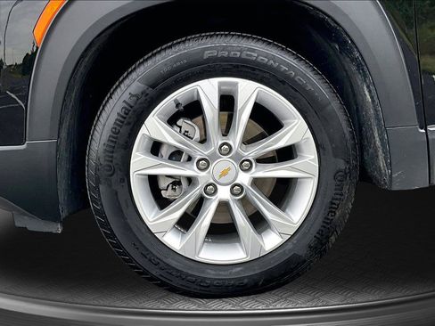 Used 2023 Chevrolet TrailBlazer LS FWD image 9
