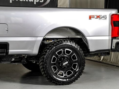 Used 2023 Ford F250 Lariat w/ FX4 Off-Road Package AWD/4WD image 13