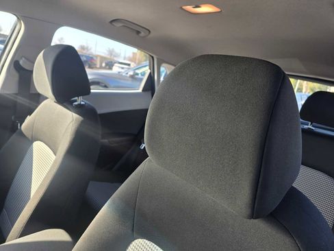 Used 2019 Hyundai Kona SE image 23