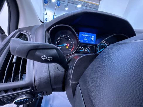Used 2012 Ford Focus SE FWD image 18