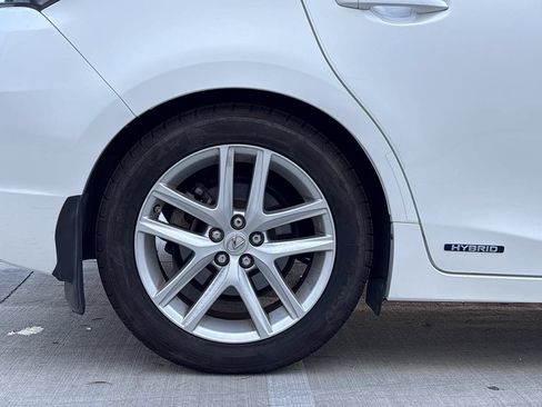 Used 2015 Lexus CT 200h FWD image 9