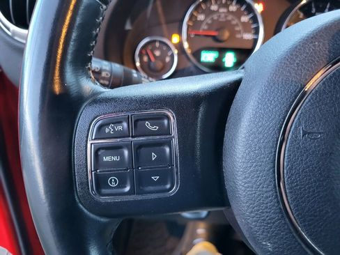 Used 2018 Jeep Wrangler Sahara w/ Connectivity Group image 27