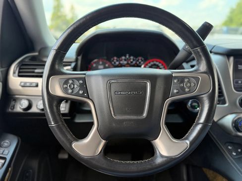 Used 2016 GMC Yukon XL Denali w/ Open Road Package AWD/4WD image 24