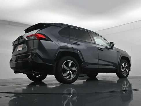 Used 2021 Toyota RAV4 SE w/ Weather & Moonroof Package AWD/4WD image 37