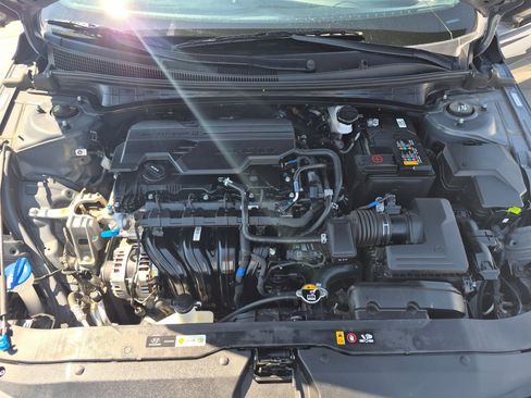 Certified 2025 Hyundai Elantra Sport w/ Cargo Package FWD image 33