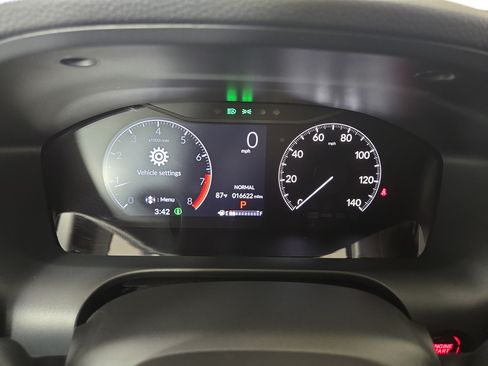 Used 2025 Honda HR-V Sport image 18