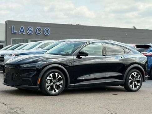 Used 2025 Ford Mustang Mach-E Select AWD/4WD image 1