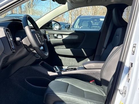 New 2026 Volvo XC40 B5 Plus w/ Protection Package Premier image 10