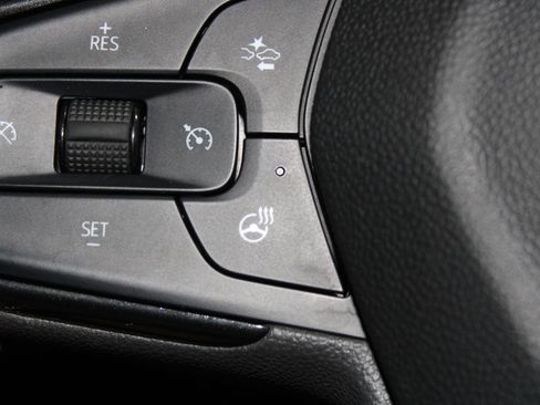 Used 2023 Chevrolet TrailBlazer RS w/ Convenience Package FWD image 39