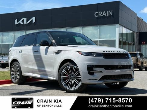 Used 2025 Land Rover Range Rover Sport Dynamic SE AWD/4WD image 1